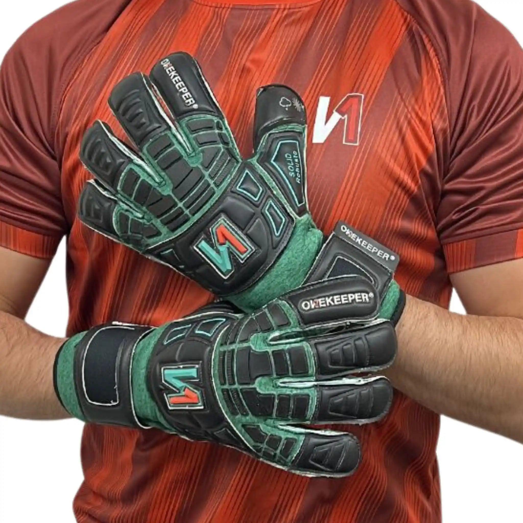 Professional Goalkeeper Gloves ONEKEEPER Solid Robusto Green and Black Fusion Cut special for Turf or Artificial Grass gk