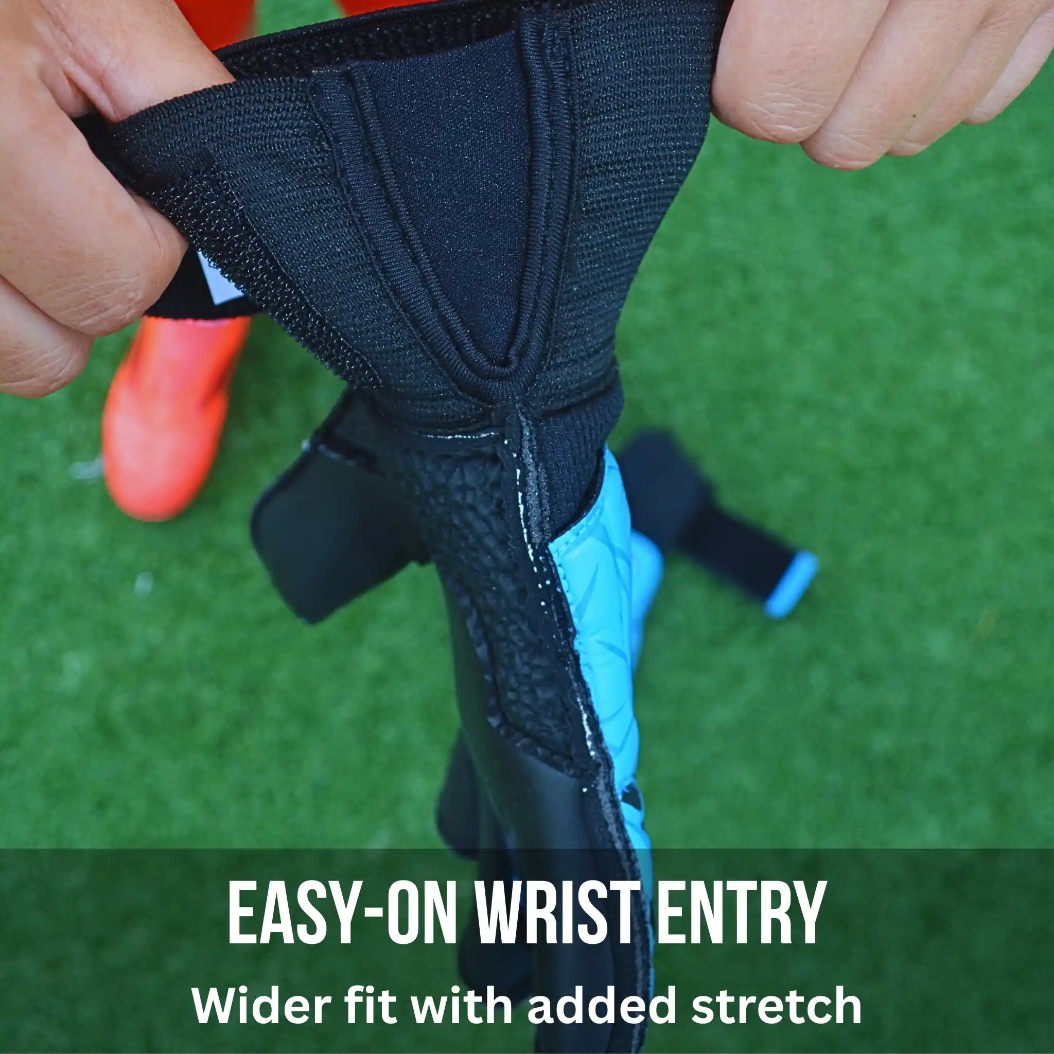Onekeeper vector evolution blue - Close-up of a wrist support with text on an outdoor background